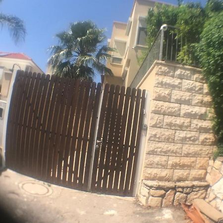 Magnificant Studio/Zimmer Zichron Zikhron Yaakov Bagian luar foto